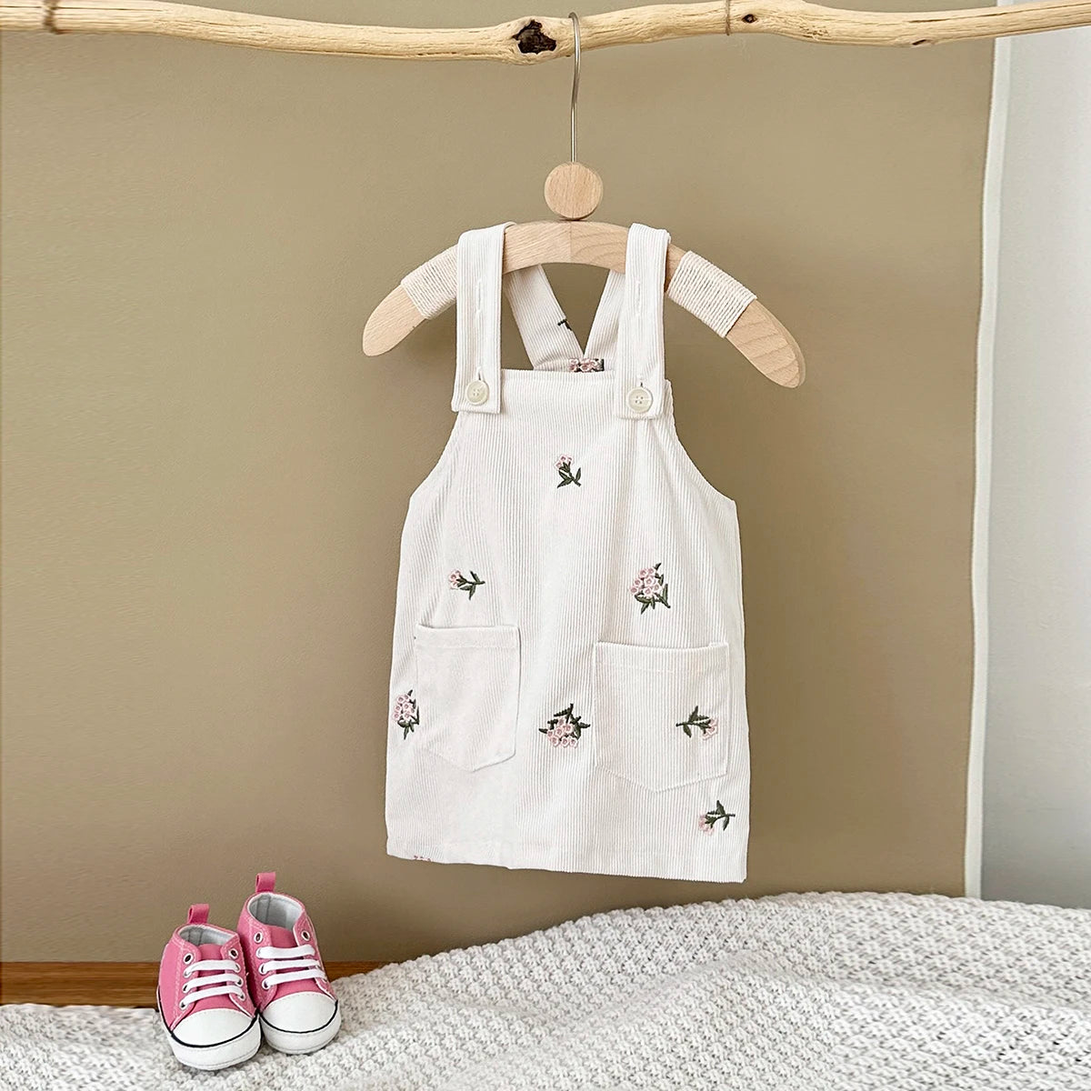 Flower Embroidery Pocket Dress baby girl